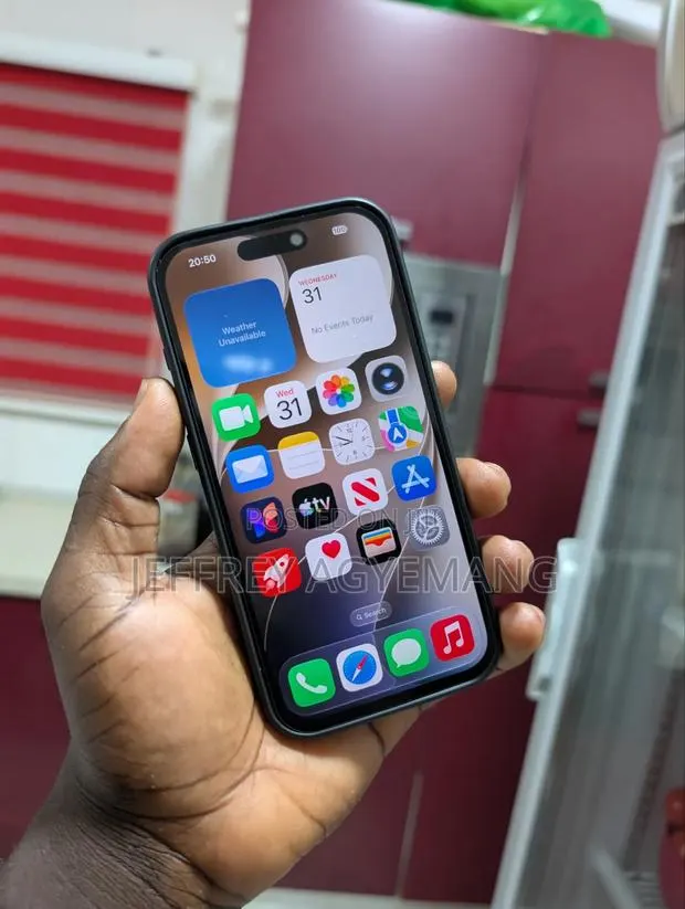 Apple iPhone 15 Pro 256 GB Black · Photo 1