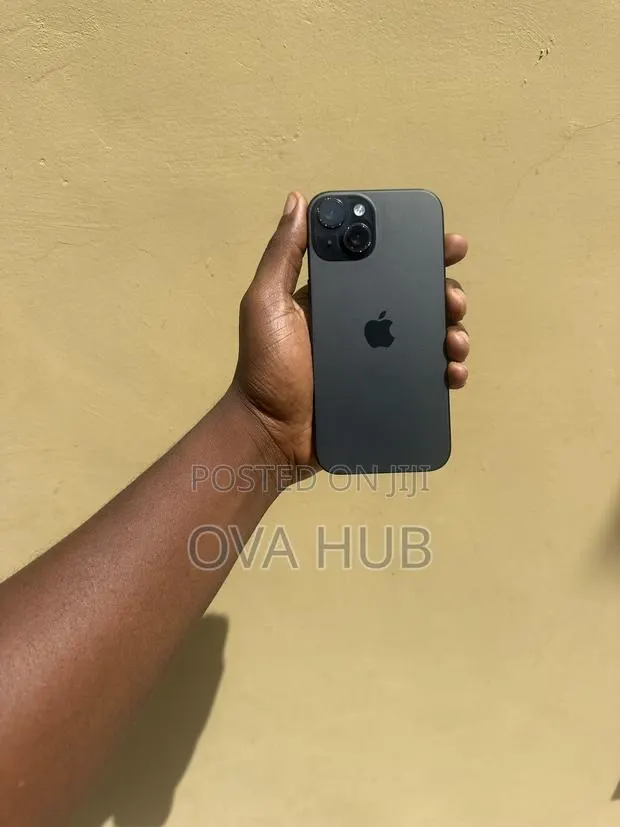 Apple iPhone 15 256 GB Black · Photo 1