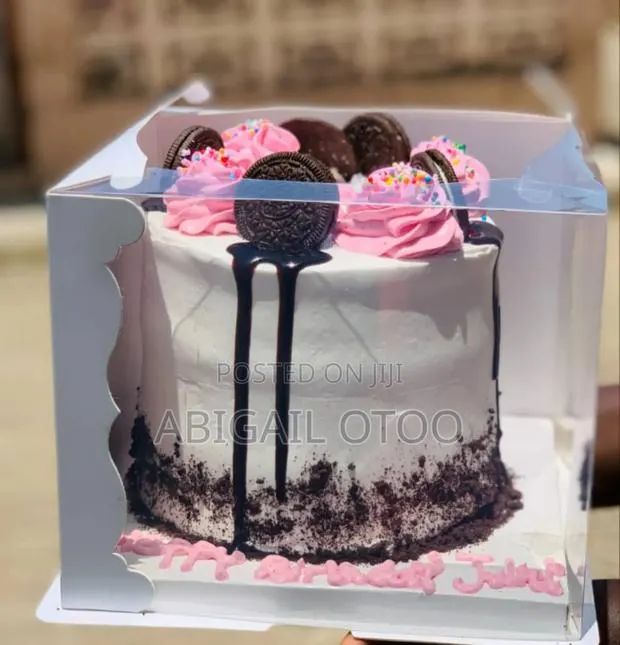 Decorated Cake · Photo 1