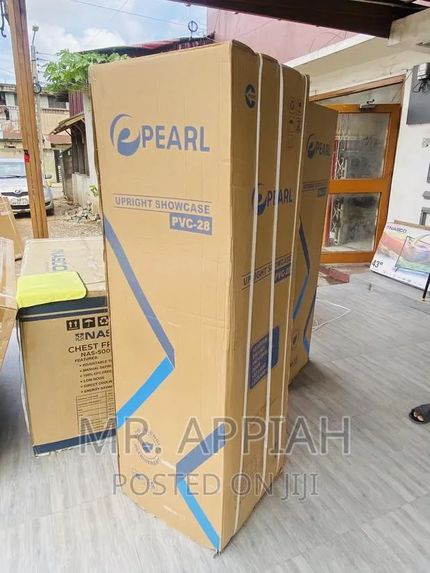 Pearl PVC-28 Electric Single Door Beverage Fridge · Photo 1