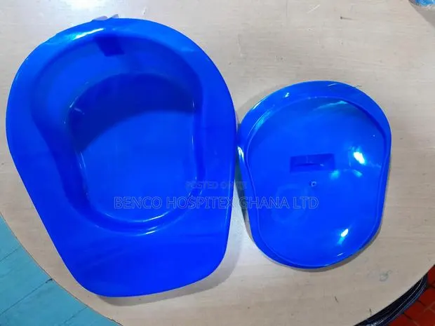 Plastic Bed Pan · Photo 1