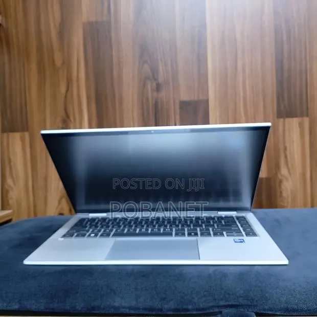New Laptop HP EliteBook 1040 G8 32GB Intel Core i7 SSD 512GB · Photo 1
