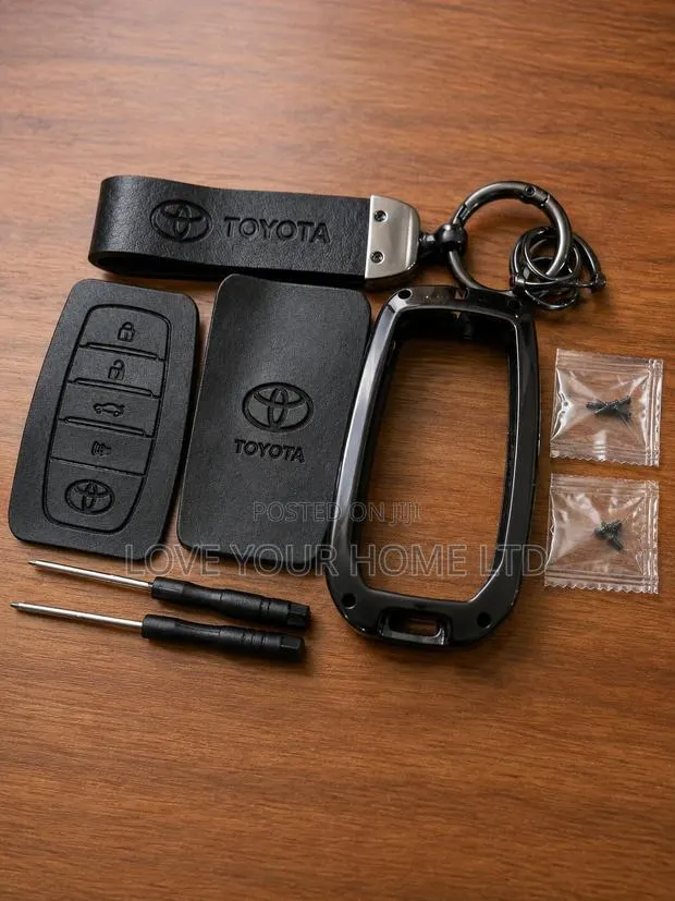 Toyota Smart Key Silicone Case Cover With Metal Frame · Photo 1
