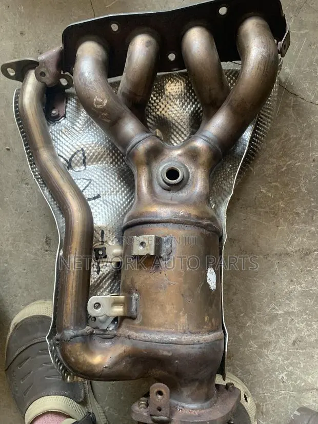 Toyota Rav 4 Main Catalytic Converter 2018 to 2025 · Photo 1