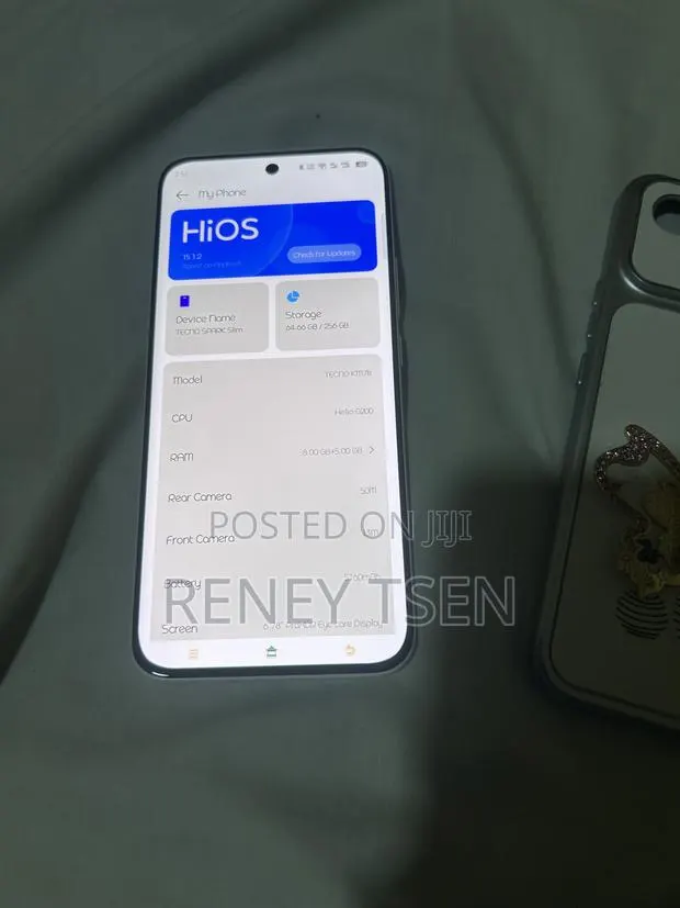 Tecno Spark Slim 256 GB White · Photo 1