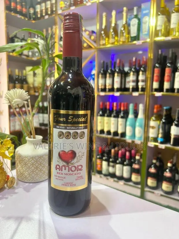 Four Special Amor Sweet Red Wine · Photo 1