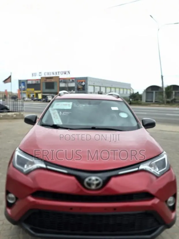Toyota RAV4 LE AWD (2.5L 4cyl 6A) 2017 Red