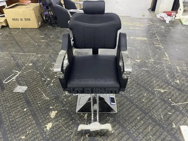 Barbering/ Saloon Chair · Photo 2