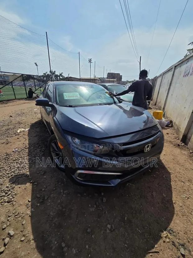 Honda Civic EX-L 2021 Gray · Photo 1