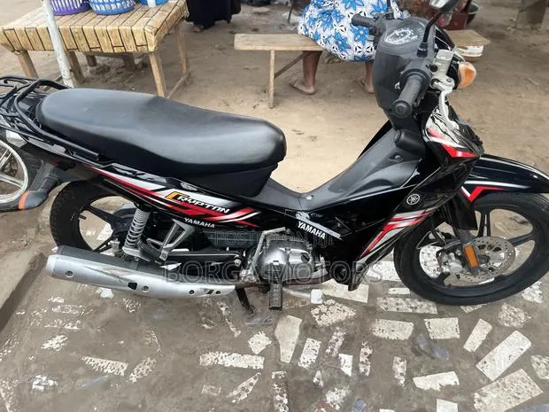 Yamaha YBR 2010 Black · Photo 1