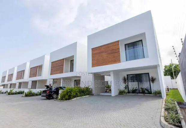 4bdrm House in Kofis Realty, Sakumono for sale · Photo 1
