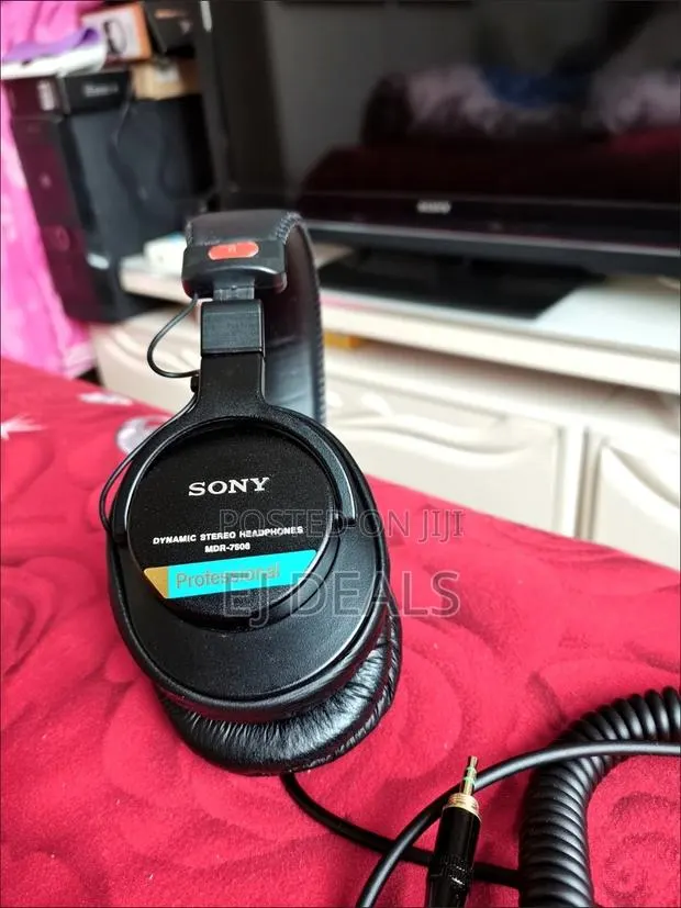 Sony Studio Monitoring Headset Professional MDR 7506 · Photo 1