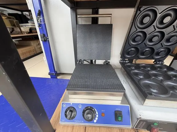 Commercial Ice Cream Cone Waffle Machine · Photo 1