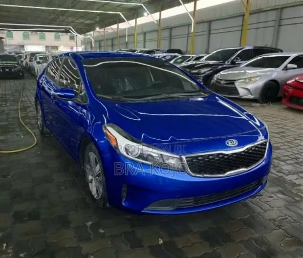 Kia Forte EX Sedan 2018 Blue · Photo 1
