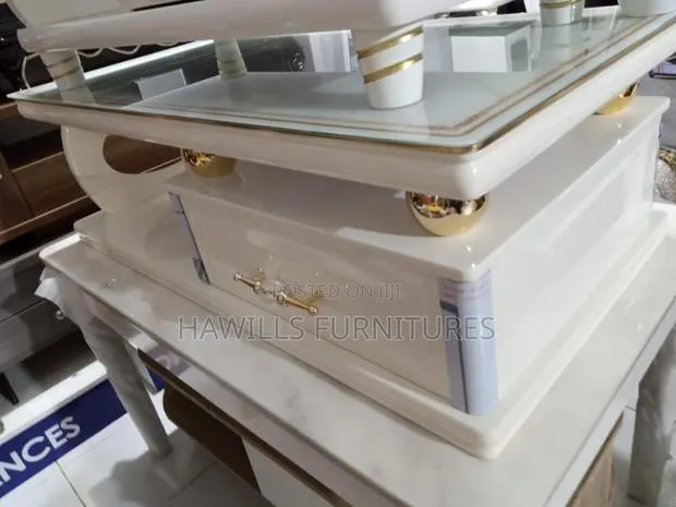 Centre Table · Photo 1