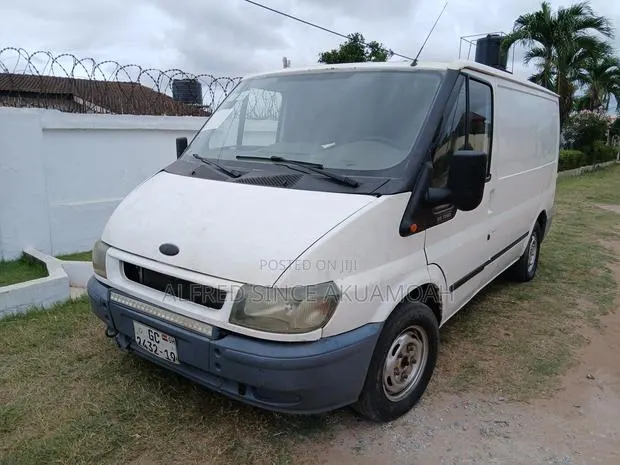 Ford Transit 2011 White · Photo 1
