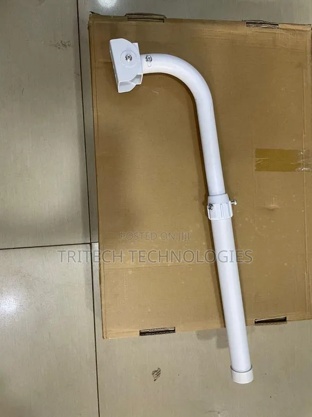 Camera Pole Small Curve · Photo 1