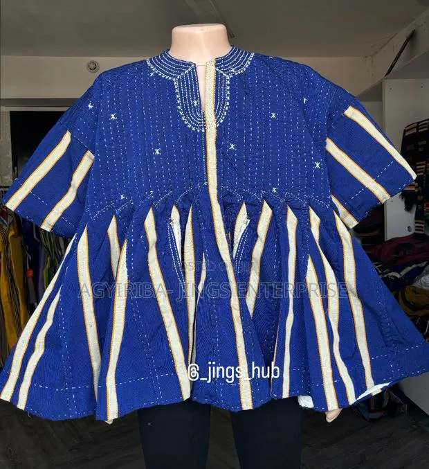 Blue and Gold Fugu · Photo 1