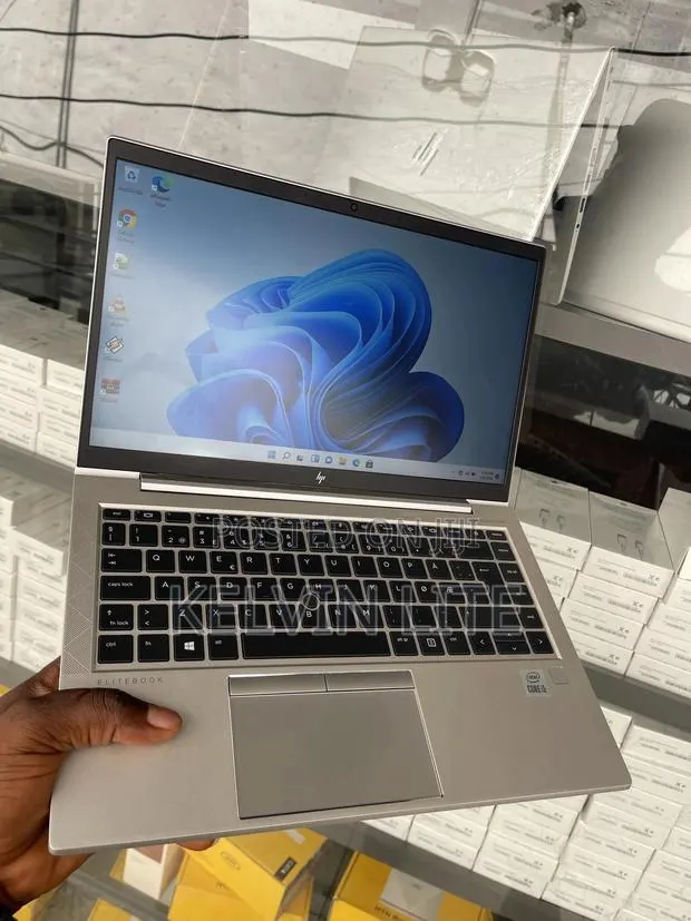Laptop HP EliteBook 840 G7 8GB Intel Core i5 SSD 256GB · Photo 1