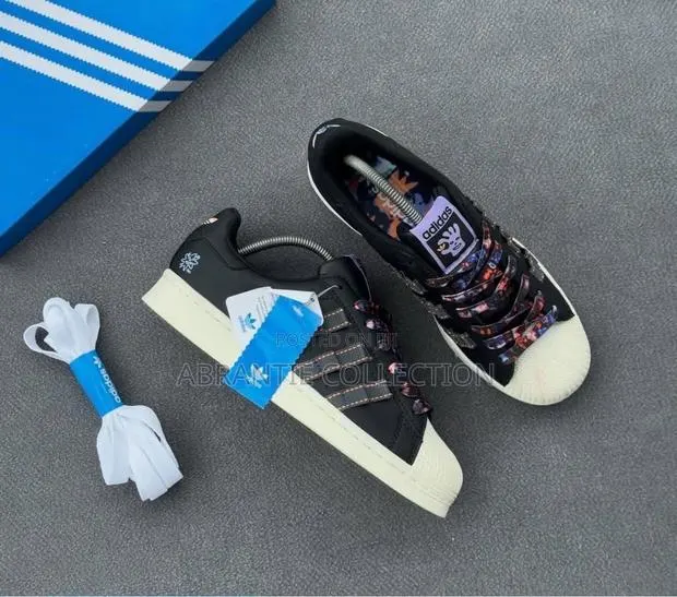 Adidas Unisex Superstar Available · Photo 1