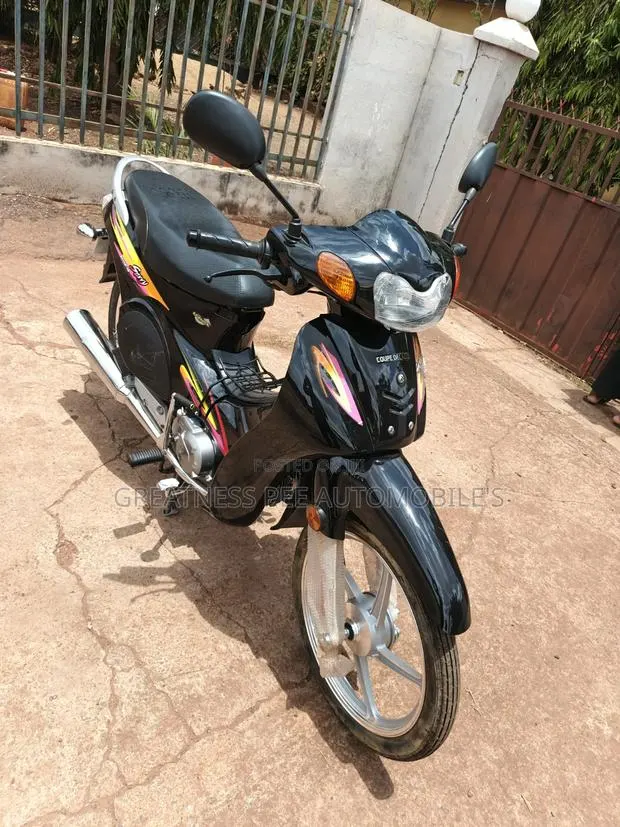 Motorcycle 2025 Black · Photo 1