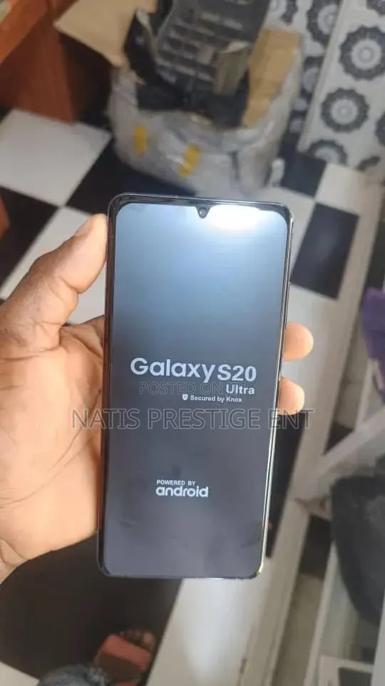 Samsung Galaxy S20 Ultra 256 GB Black · Photo 1