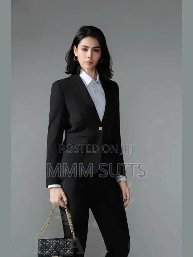 Corporate Quality 2-Piece Ladies Trousers Suit for Office and Events · Photo 1