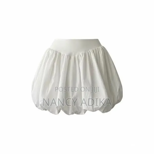 Stylish White Puff Mini Skirt / Bubble Skirt · Photo 1