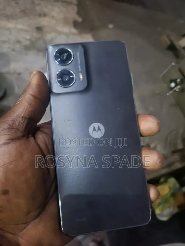 Motorola Moto G24 128 GB Black · Photo 1