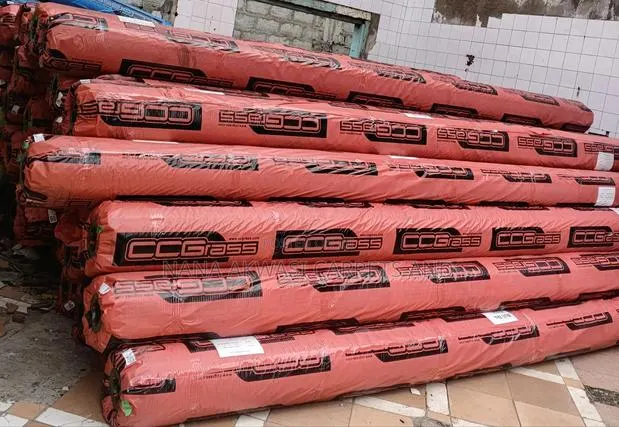 Double Length Grass Carpet in Roll (13ft) · Photo 1