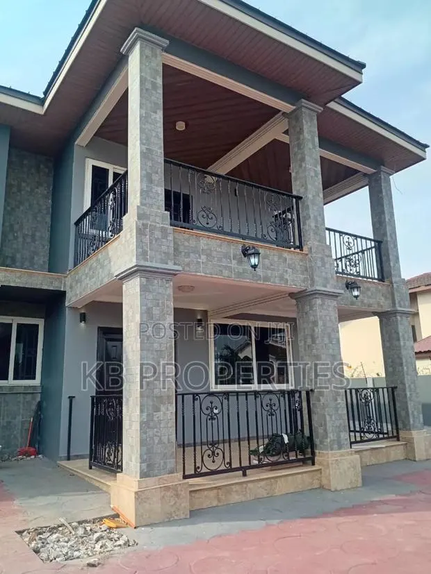 5bdrm Mansion in Kb Properties, Spintex for rent · Photo 1