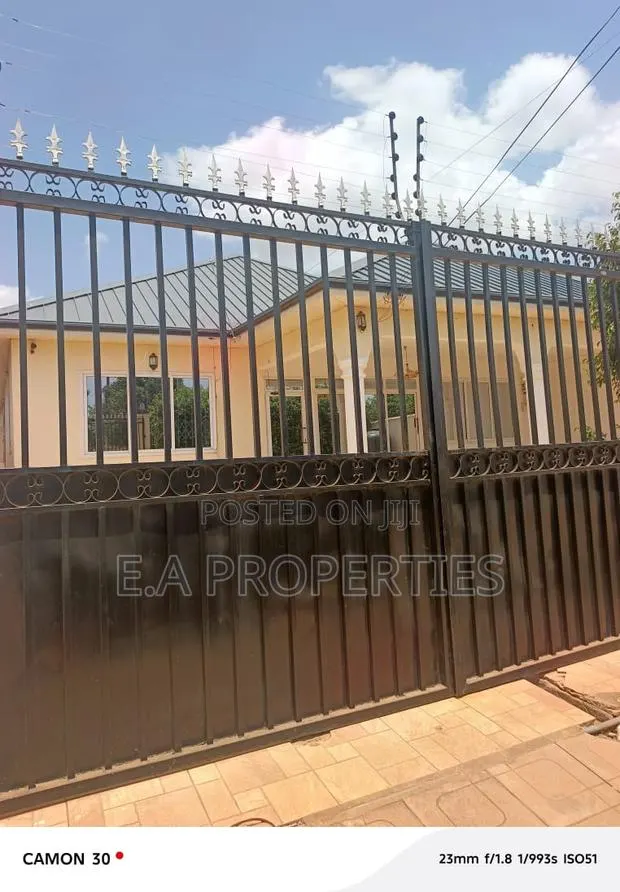 3bdrm House in Ea Properties, Frafraha for rent · Photo 1