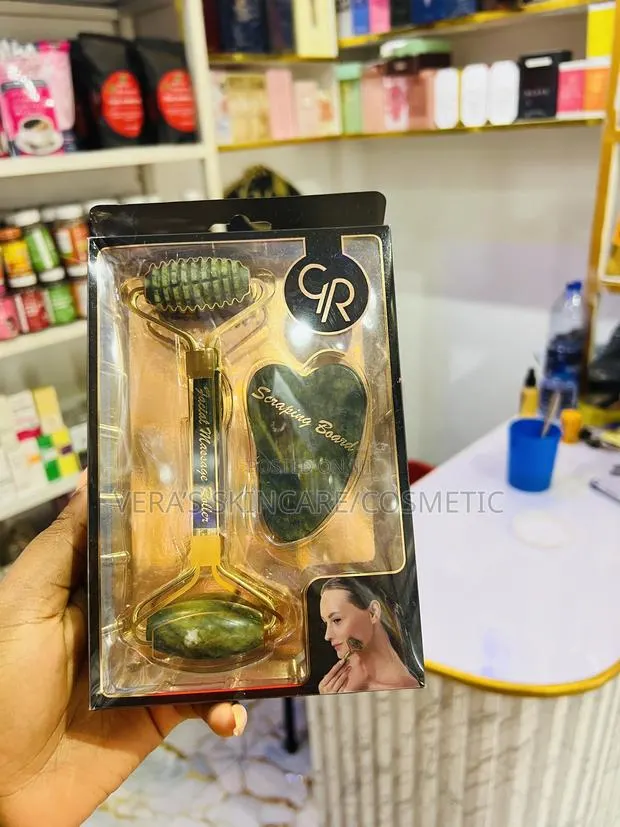 Face Massage Jade Roller · Photo 1