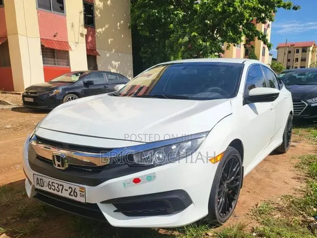Poweful Honda Civic for Rental · Photo 1