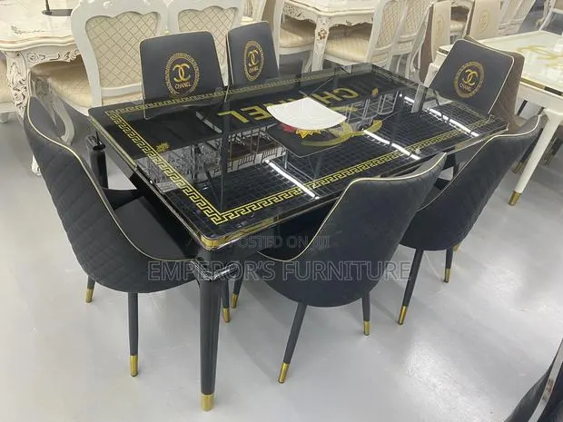 Quality Classic Dining Set With Glossy Glass Top · Photo 1