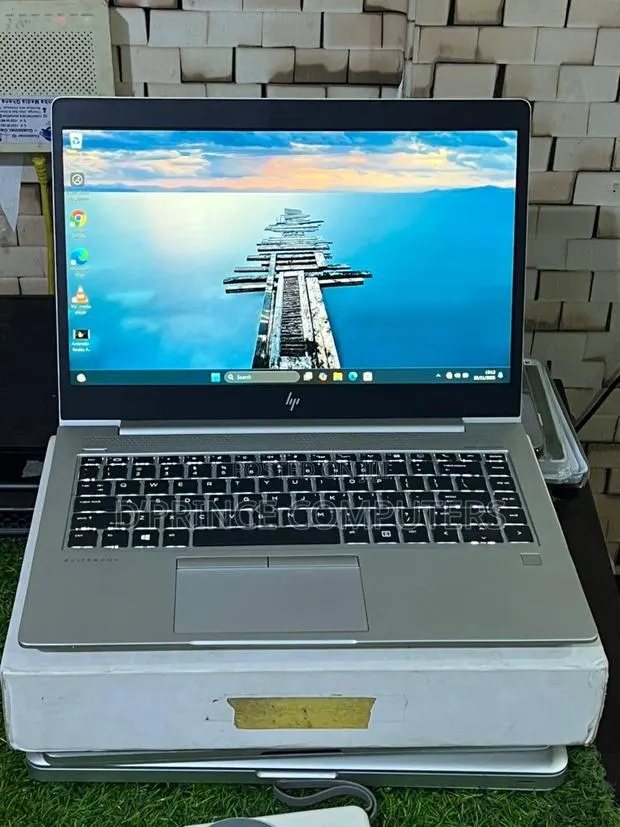 Laptop HP EliteBook 745 G6 8GB AMD Ryzen 5 SSD 256GB · Photo 1