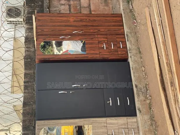 2 in 1 Wardrobe · Photo 1