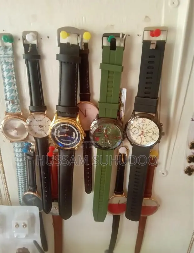 Wrist Watches · Photo 1