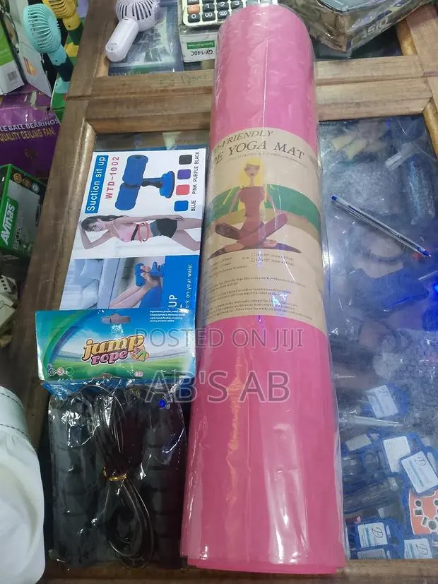 Yoga Mat With Sit Up · Photo 1