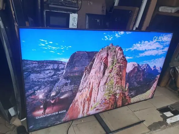 Samsung 8k Qled 65inches Edgeless · Photo 1
