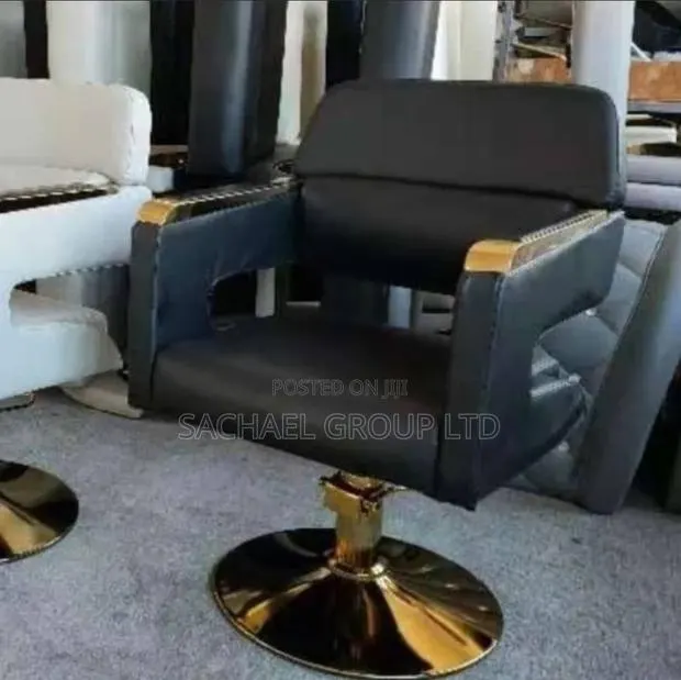 Durable Barbering Chairs · Photo 1
