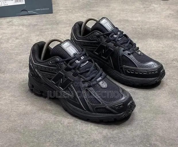 New Balance 1706 Nb Black · Photo 1