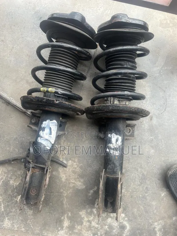 Mercedes Benz C250 4matic Front Shocks · Photo 3