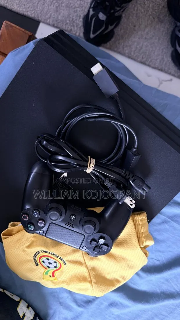 PS4 Pro Jailbreak · Photo 1