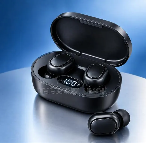 True Wireless Bluetooth Earbuds · Photo 1