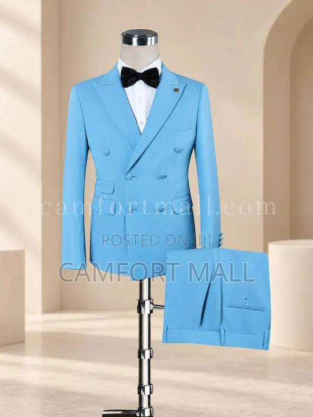 Luxurious Men's Suit · Photo 1