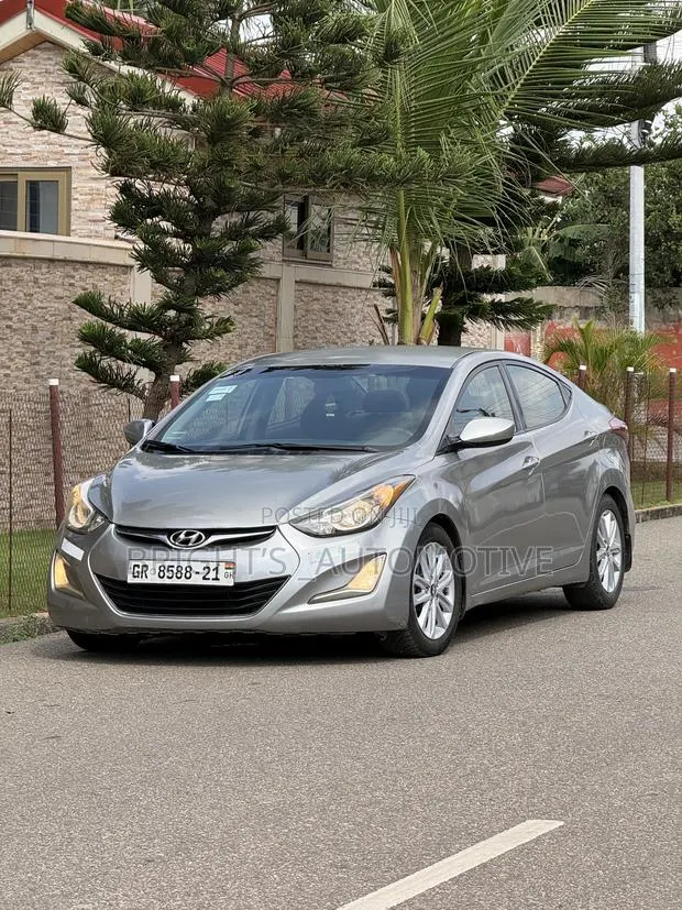 Hyundai Elantra SE Sedan FWD (1.8L 4cyl 6M) 2016 Silver · Photo 1