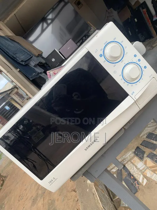 Samsung Microwave · Photo 1