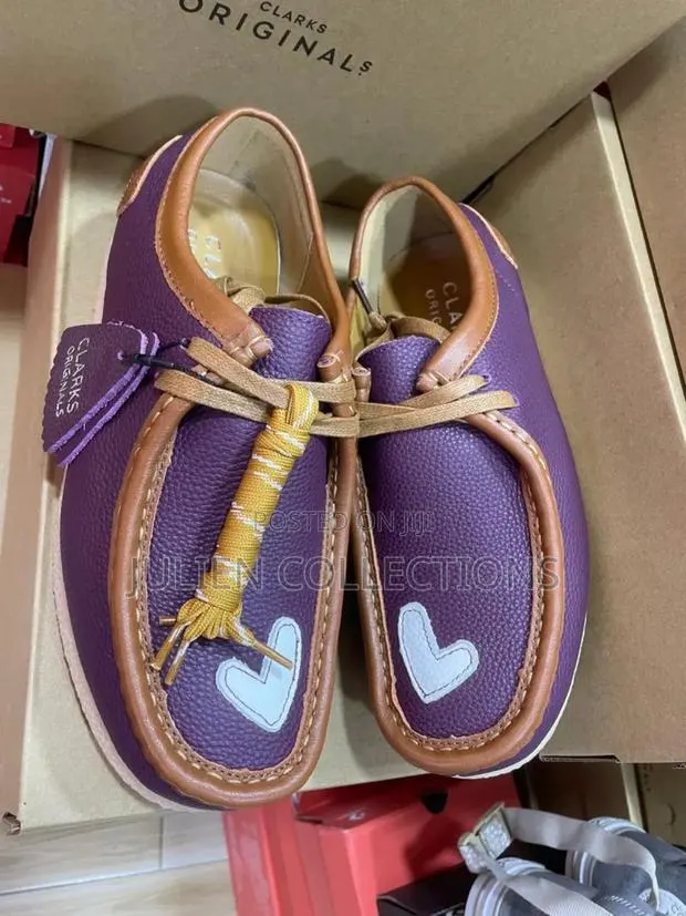 Original Clarks Pure Leather Purple Brown · Photo 1