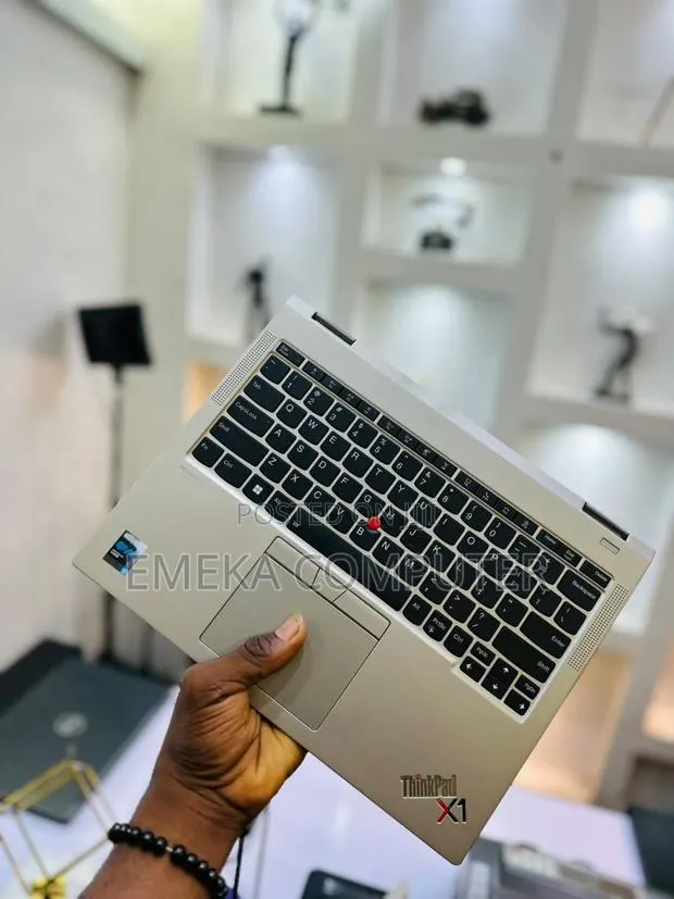 Laptop Lenovo ThinkPad X1 Carbon 16GB Intel Core i5 SSD 1T · Photo 1